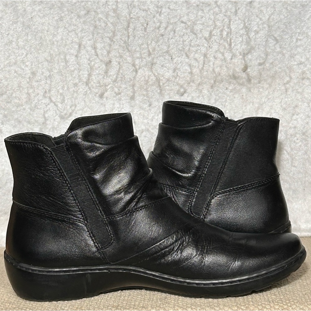 Clarks Womens Black Cora Pace Leather Side Zip Ankle Booties Shoes SZ 9.5M - Picture 6 of 11